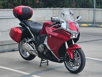 Honda VFR 1200 F DCT
