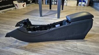 Stredový panel Mercedes A (2013-2017)
