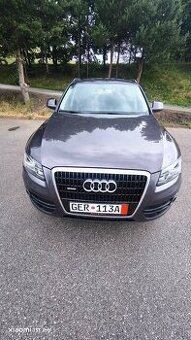 Audi Q5 3.2 FSI quattro (benzín, 2009)