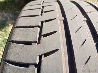 Predam 2ks pneu 235/45/r18 letne 94V Continental