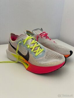 Nike ZoomX Vaporfly Next% 3 FK (velkost 41)