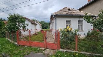 Predam rodinny dom v Radzovciach