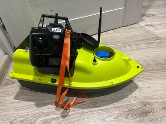 Zavažacia lodka s GPS deepe chrip +