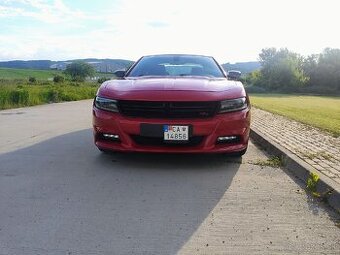 Predám Dodge charger