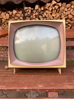 Retro televízor TESLA ORAVA STANDARD 4113-U