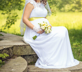 Svadobné, tehotenské šaty