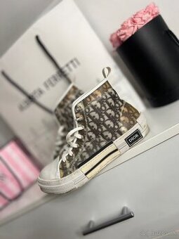 Dior tenisky 41-42