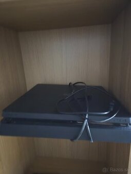 Playstation 4 slim 1tb