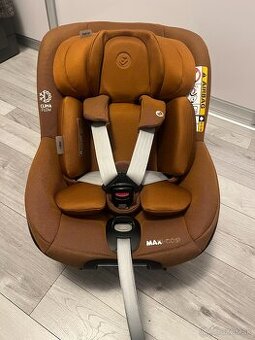 Maxi Cosi Pearl 360 + 360 ISOFIX základna Maxi-Cosi FamilyFi