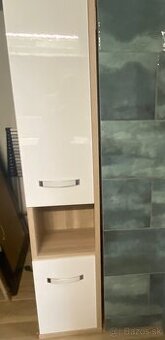 Kúpeľňova skrinka