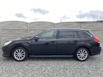 Subaru Legacy 2.5i 165PS 4x4 AWD COMBI CENA