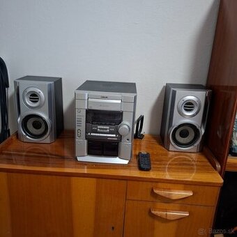 Predam sony vežu plne funkčnú