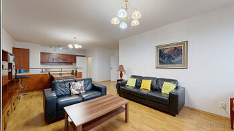 Na prenájom: Priestranný 3-izbový byt s balkónom, 99 m²