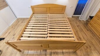 Manželská posteľ z masívu