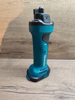 makita dco180 rotačná fréza