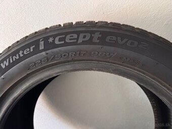 Zimne pneu 225/50 r17