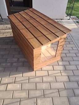 Zateplená búda z tatranského profilu.