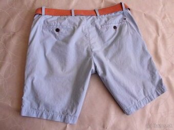 Tommy Hilfiger pánske krátke chino nohavice L