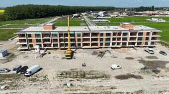 NOVÉ BYTY VEDĽA KÚPALISKA 2IZBOVÝ BYT 62,54m2+LOGGIA 10,99m2