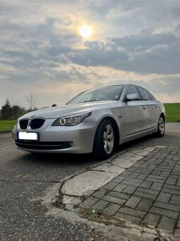 BMW E60 lci 525d 145 kw trojliter facelift