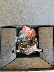 Shimano XT BR-M8120 brzdový strmeň, 4 piest Keramika
