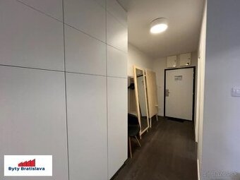 Byty Bratislava predá 2 izb. byt na ul. Žilinská, BA I. - 1