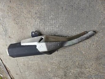 Predam originál výfuk na Kawasaki ninja 500 alebo 400