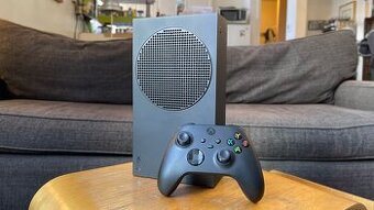 Xbox Series S 1TB BLACK + Xbox Sluchadla