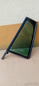 Sklo dverí Octavia 3