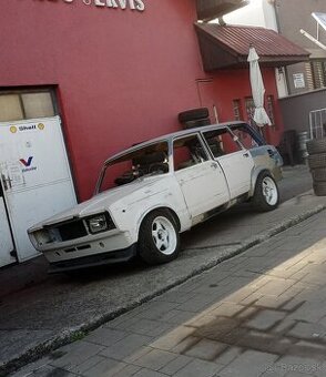 Lada 2104 rozpracovaný projekt