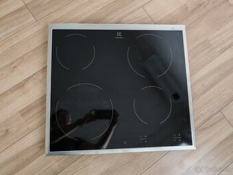 Sklokeramická varná doska Electrolux