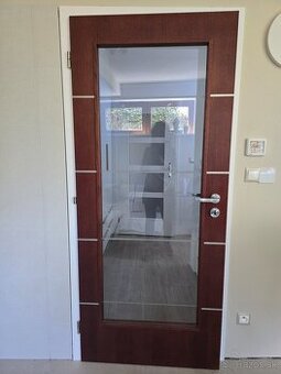 Predám dvoje SAPELI presklenné dvere s dyhovym rámom Sapeli - 1