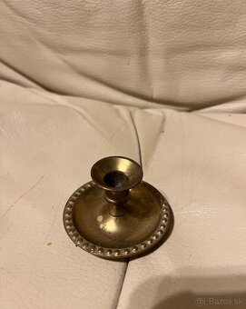 Starožitný svietnik z Indie