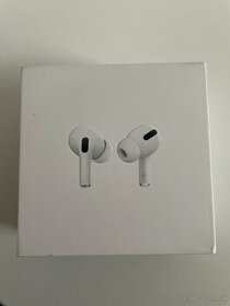 Airpods Pro with wireless charging case
