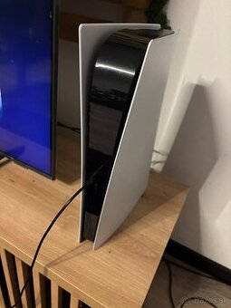 Predám ps5 digital edition