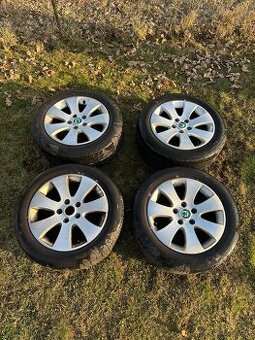 Elektróny Škoda R16