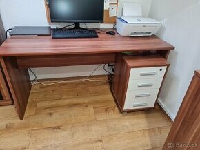 Písací/pracovný stôl