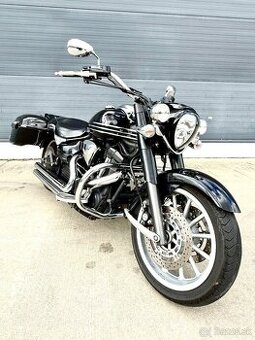 Yamaha XV 1900 midnight star stratoliner