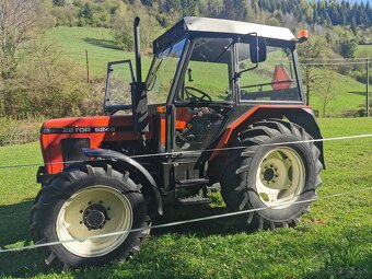 TRAKTOR ZETOR