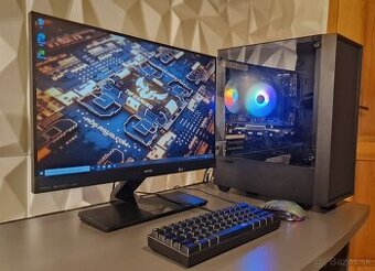 Herný PC + monitor, klávesnica, myš