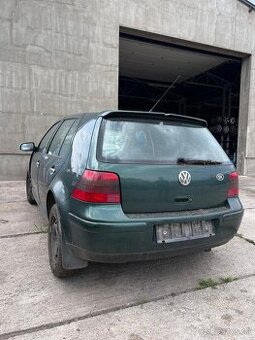 Predám náhradné diely na Volkswagen Golf 4 1,4benz