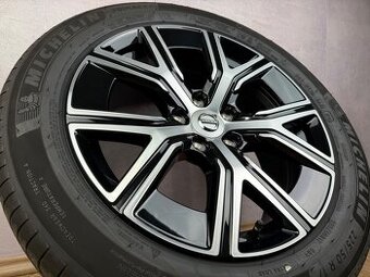 Originál letní kolesa Volvo S60 R17