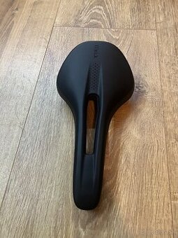 Predam sedlo Fizik Vento Antares R3