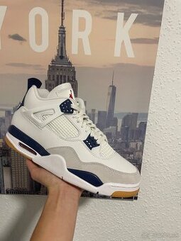 Jordan 4 Navy Sb