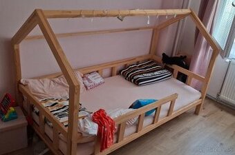 Detská domčekova posteľ