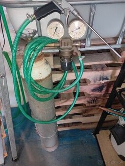 Kyslíková fľaša s redukčným ventilom