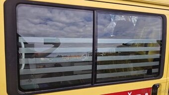 otvírací boční okno VW T4