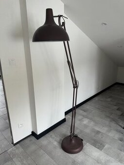 Lampa stojacia