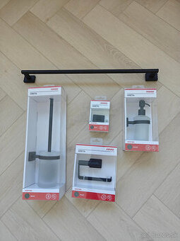 FERRO GRETA – set kúpeľňových a WC doplnkov (nové)