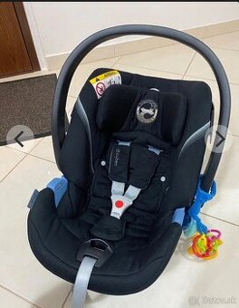 Vajíčko Cybex Aton 5 so základňou (isofix)
